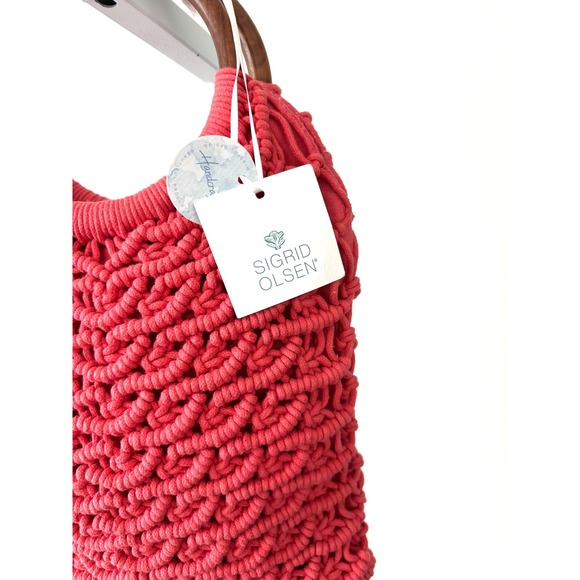 Sigrid Olsen Handcrafted Coral Crochet Tote Wooden Handles Resort Bag Lined NWT - Picture 5 of 16
